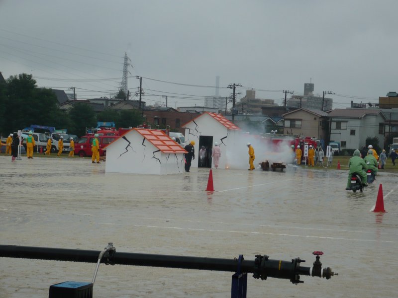 消火活動'' 消火活動''