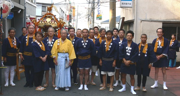 大人神輿の役員の方々'' 大人神輿の役員の方々''