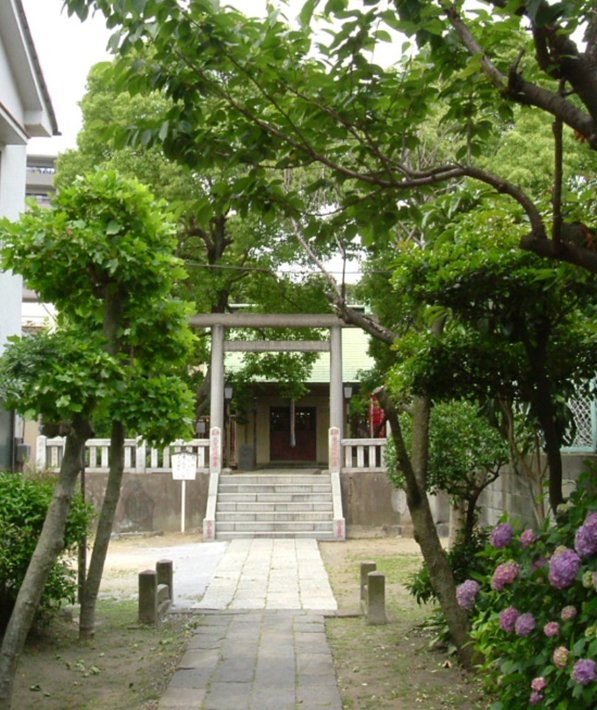 吾嬬神社は北十間川に架かる福神橋際、明治通りを挟んで花王石鹸の向い側に鎮座する古い神社'' 吾嬬神社は北十間川に架かる福神橋際、明治通りを挟んで花王石鹸の向い側に鎮座する古い神社''